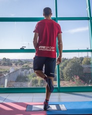 Una fase dei test tenutisi nel laboratorio di Biomeccanica dell'ateneo di Cagliari