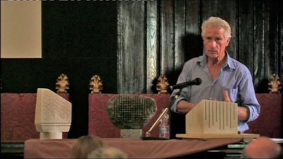 Nel 2014 Pinuccio Sciola suon&ograve; le pietre sonore durante un convegno in Aula Magna del Rettorato organizzato dal professor Alessandro Riva sulle cere del Susini