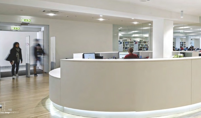 L'immagine della Biblioteca del Distretto tecnologico pubblicata su "Luce e Design"