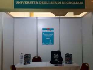 Lo stand informativo di UniCa al Campus Italia di Tunisi