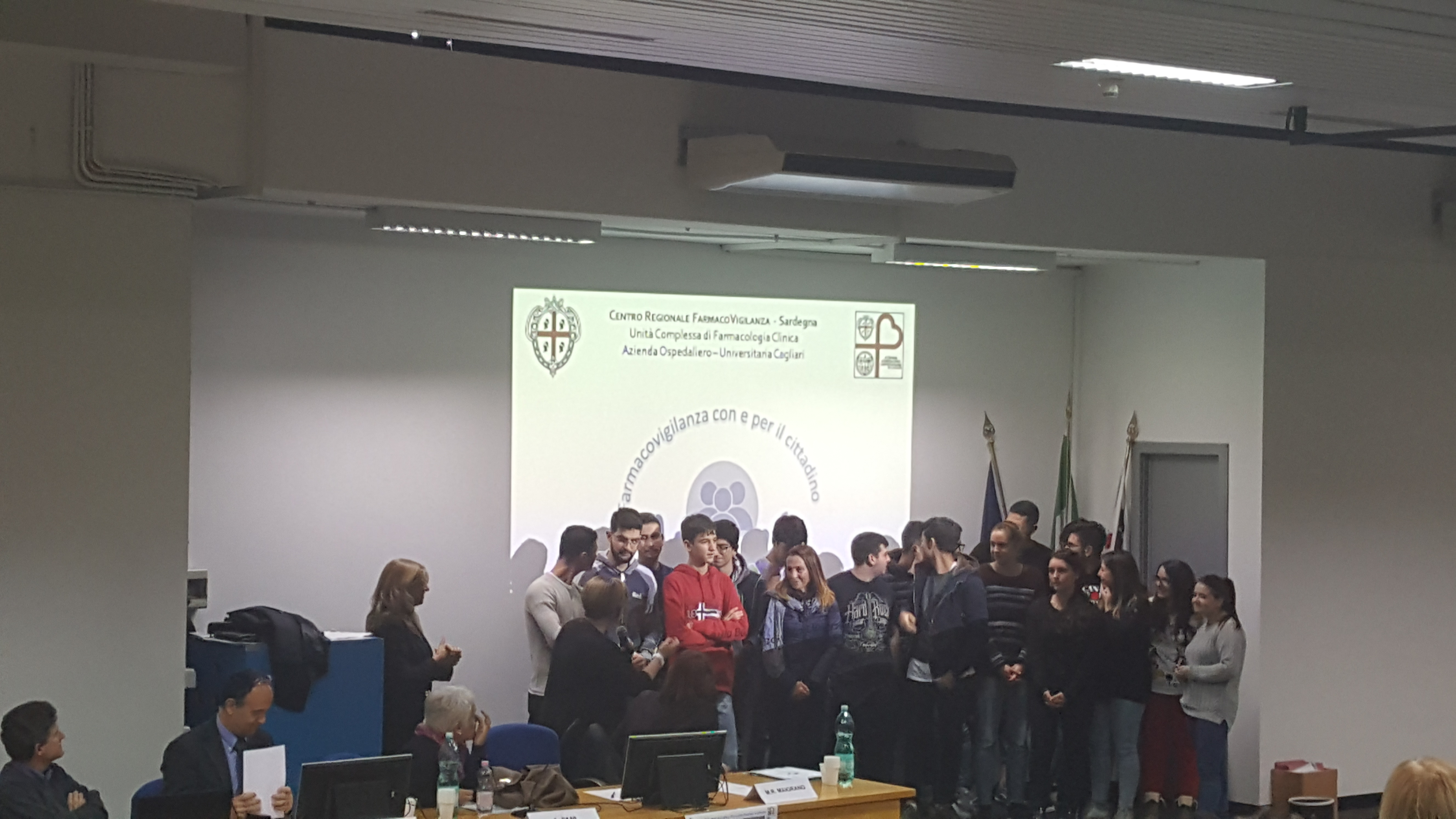Farmacovigilanza - Studenti del Liceo scientifico Michelangelo di Cagliari