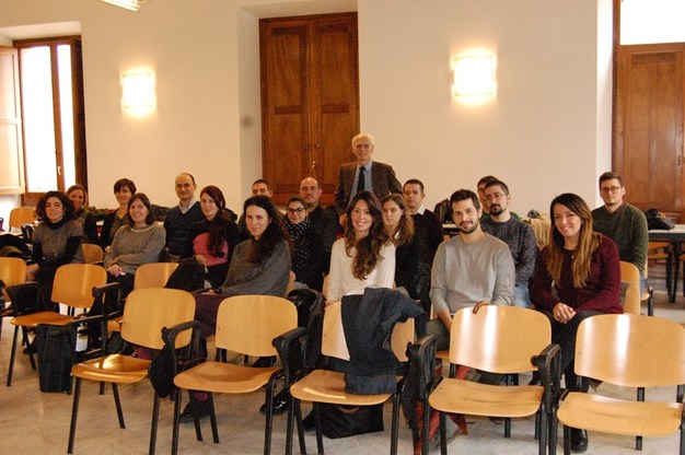 Foto di gruppo: gli allievi del Master con il prof. Antonello Sanna