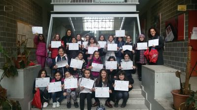 Le bambine delle scuole primarie: un luned&igrave; da circoletto rosso tra gli affascinanti meandri della scienza