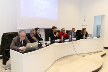Da sinistra, Maurizio Mori, Pietro Ciarlo, Marinella Maucioni, Micaela Morelli, Michele De Luca, Alessandro Zuddas e Donatella Petretto